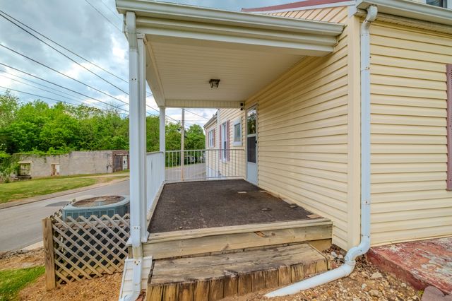 601 N Spring St, Mcminnville, TN 37110