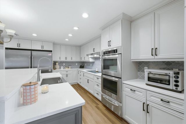 7714 N LEEWYNN DRIVE, Sarasota, FL 34240