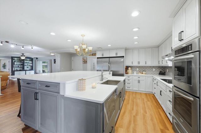 7714 N LEEWYNN DRIVE, Sarasota, FL 34240