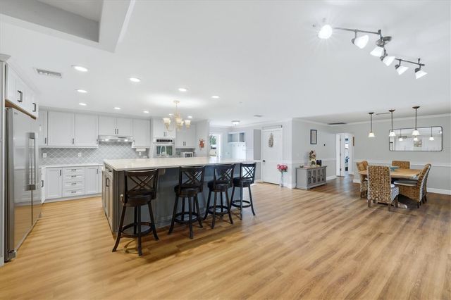 7714 N LEEWYNN DRIVE, Sarasota, FL 34240
