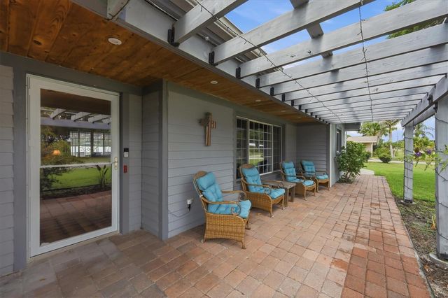 7714 N LEEWYNN DRIVE, Sarasota, FL 34240