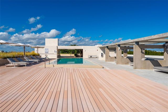 3581 E Glencoe Street 403, Miami, FL 33133