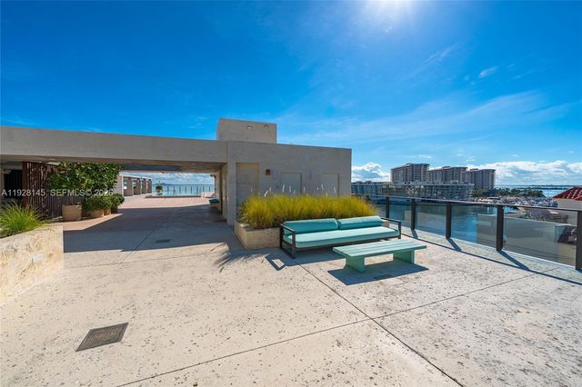 3581 E Glencoe Street 403, Miami, FL 33133