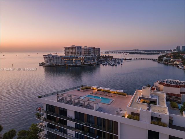 3581 E Glencoe Street 403, Miami, FL 33133