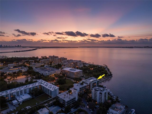 3581 E Glencoe Street 403, Miami, FL 33133