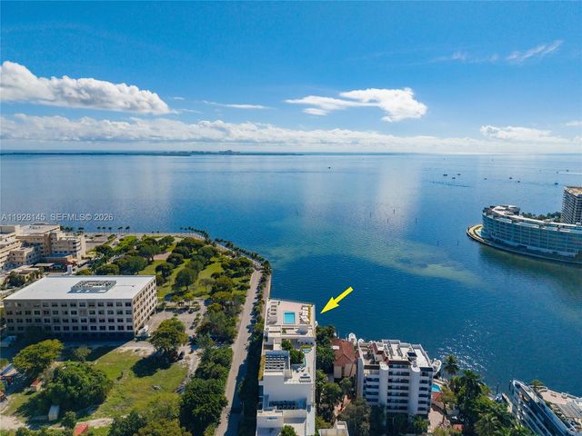 3581 E Glencoe Street 403, Miami, FL 33133