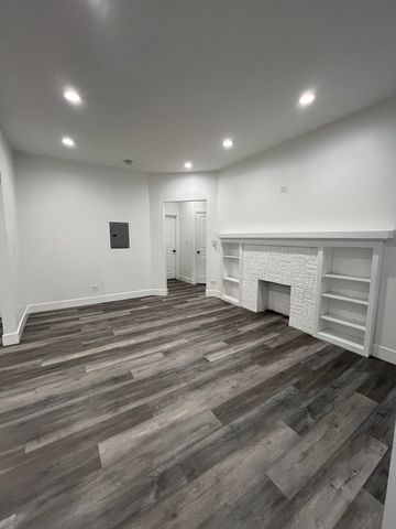 1546 W Arthur Avenue 2, Chicago, IL 60626