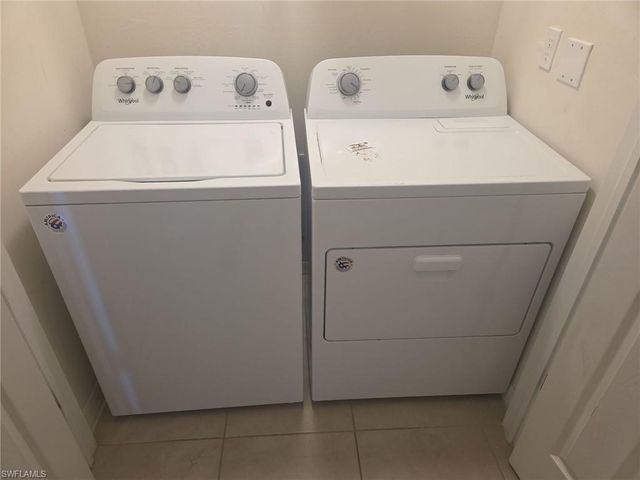 3515 NE 12th PL, Cape Coral, FL 33909