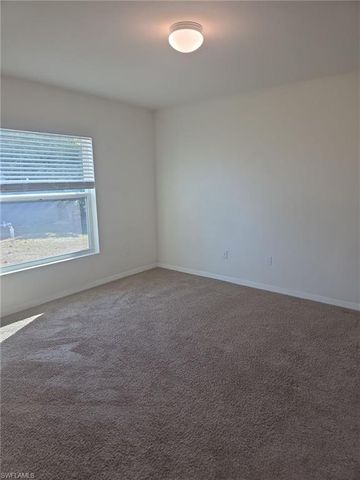 3515 NE 12th PL, Cape Coral, FL 33909