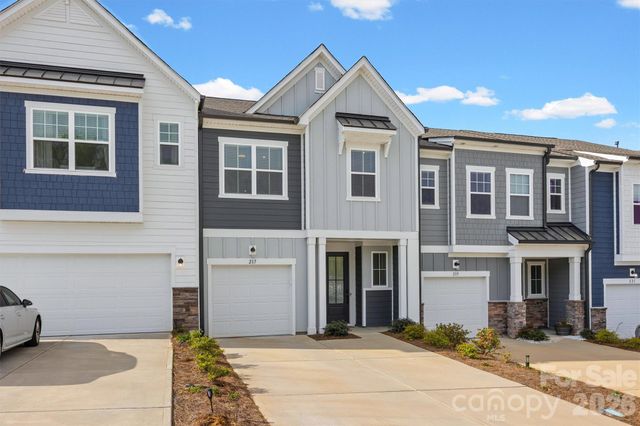 217 Brooks Springs Drive, Fort Mill, SC 29708