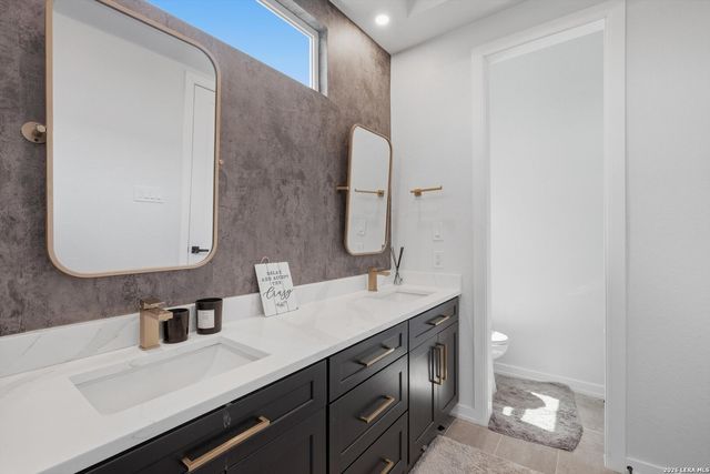 1318 Mountain Top Loop, Canyon Lake, TX 78133