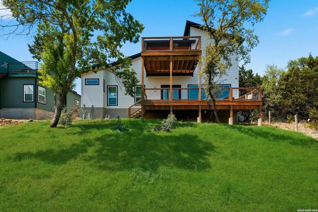 1318 Mountain Top Loop, Canyon Lake, TX 78133