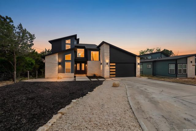 1318 Mountain Top Loop, Canyon Lake, TX 78133