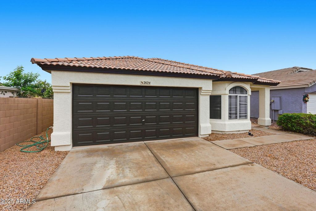2624 E ANDERSON Drive, Phoenix, AZ 85032