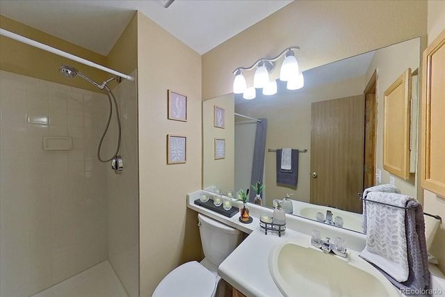 5512 S Taft Street, Littleton, CO 80127