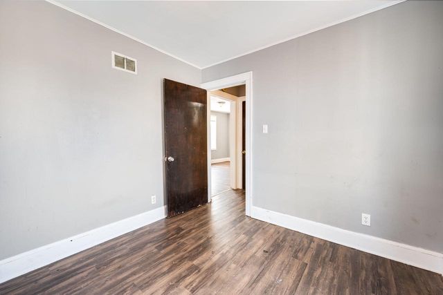 4881 N 58th STREET, Milwaukee, WI 53218