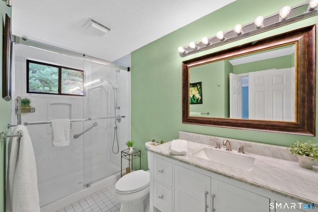 14 Northgate, Simsbury, CT 06070