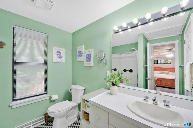 14 Northgate, Simsbury, CT 06070