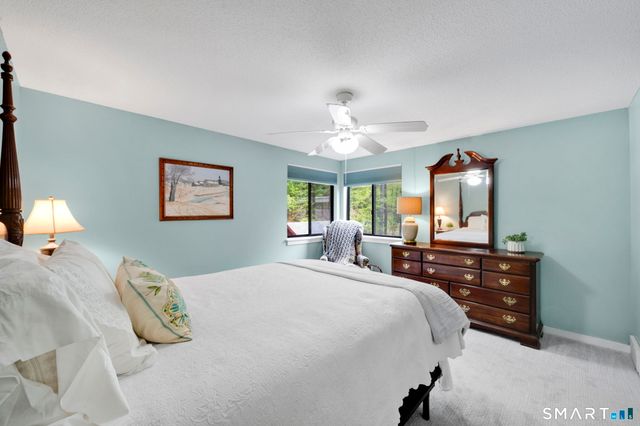 14 Northgate, Simsbury, CT 06070
