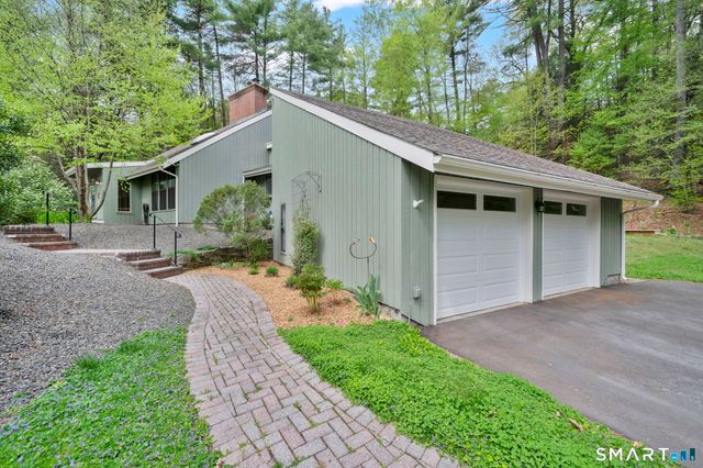 14 Northgate, Simsbury, CT 06070