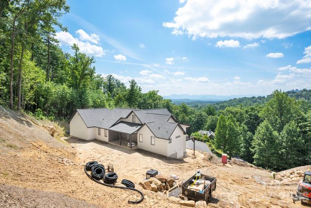 158 Twin Courts Drive, Weaverville, NC 28787