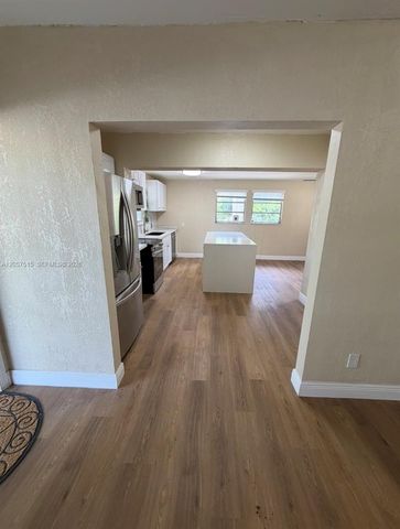 734 SW 8th Street, Dania Beach, FL 33004
