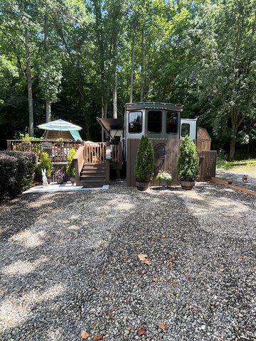 304 Choestoe Valley Lane, Blairsville, GA 30514