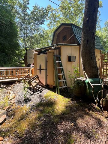 304 Choestoe Valley Lane, Blairsville, GA 30514