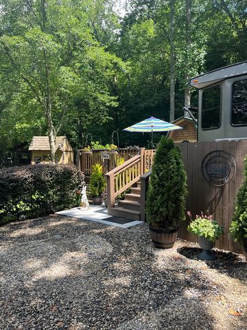 304 Choestoe Valley Lane, Blairsville, GA 30514
