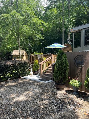 304 Choestoe Valley Lane, Blairsville, GA 30514