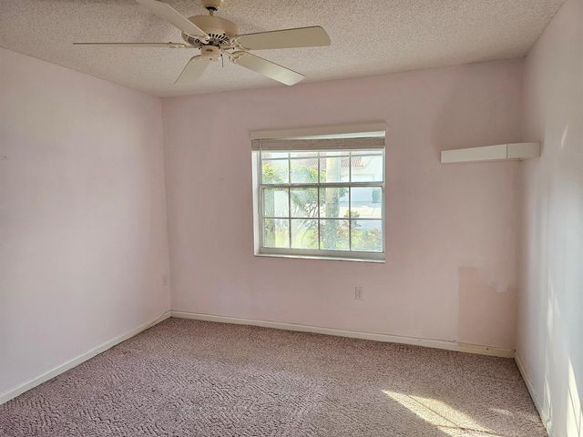 9963 Seacrest Circle 101, Boynton Beach, FL 33437