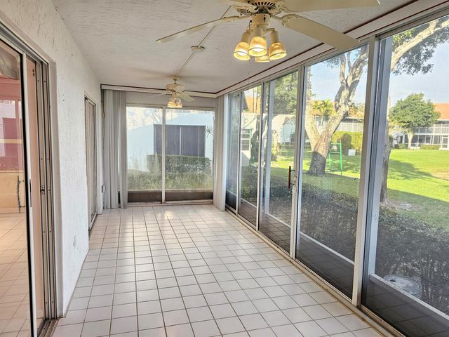 9963 Seacrest Circle 101, Boynton Beach, FL 33437
