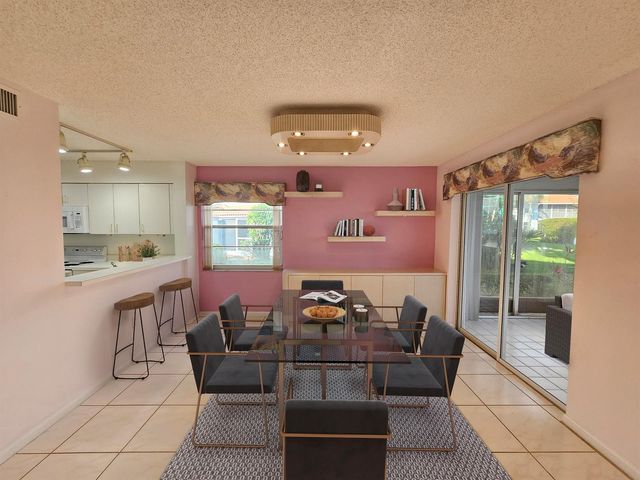 9963 Seacrest Circle 101, Boynton Beach, FL 33437