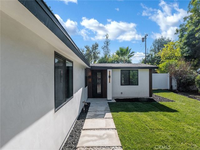 20528 Hamlin Street, Winnetka, CA 91306