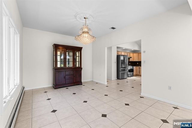 499 Morse Avenue, Ridgefield, NJ 07657
