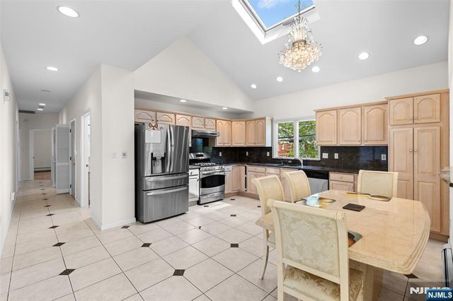 499 Morse Avenue, Ridgefield, NJ 07657
