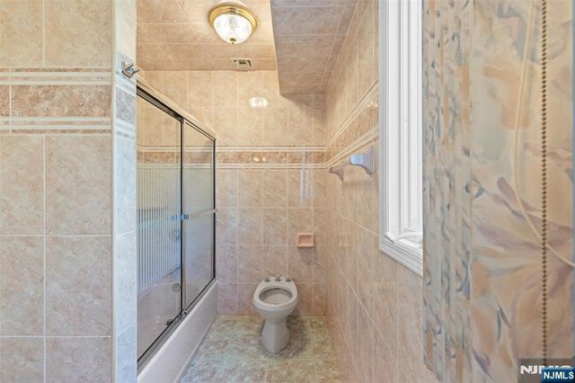 499 Morse Avenue, Ridgefield, NJ 07657