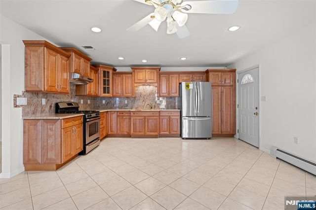 499 Morse Avenue, Ridgefield, NJ 07657
