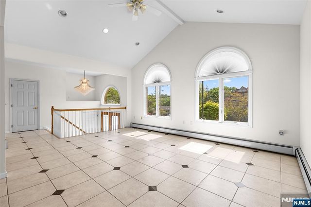 499 Morse Avenue, Ridgefield, NJ 07657