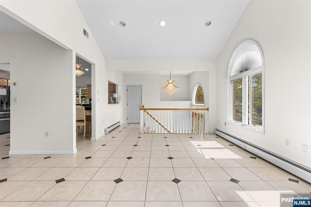 499 Morse Avenue, Ridgefield, NJ 07657