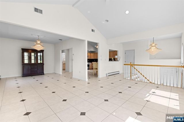 499 Morse Avenue, Ridgefield, NJ 07657