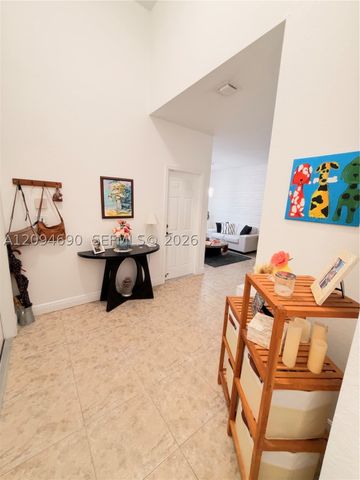 9947 NW 10th Ter, Miami, FL 33172