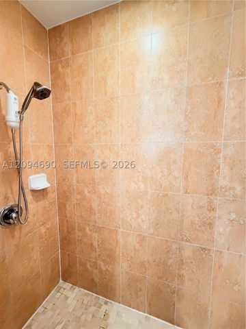 9947 NW 10th Ter, Miami, FL 33172