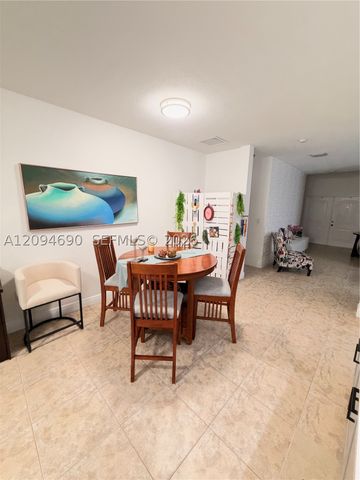 9947 NW 10th Ter, Miami, FL 33172