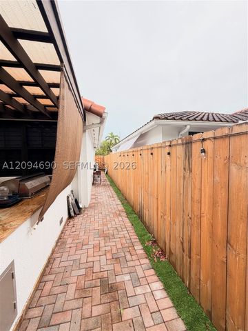 9947 NW 10th Ter, Miami, FL 33172