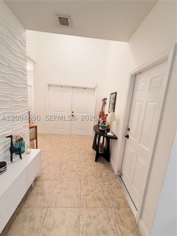 9947 NW 10th Ter, Miami, FL 33172