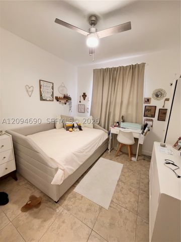 9947 NW 10th Ter, Miami, FL 33172