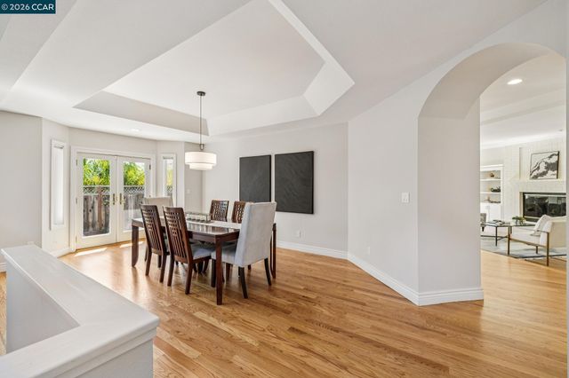 34 Sugarloaf Ter, Alamo, CA 94507