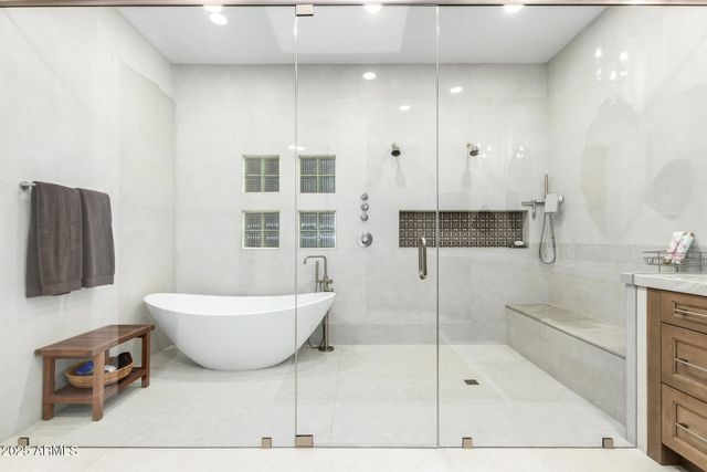 7485 E TUMBLEWEED Drive, Scottsdale, AZ 85266