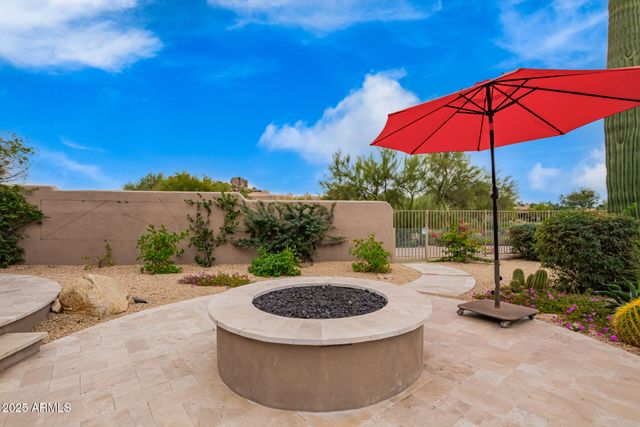 7485 E TUMBLEWEED Drive, Scottsdale, AZ 85266